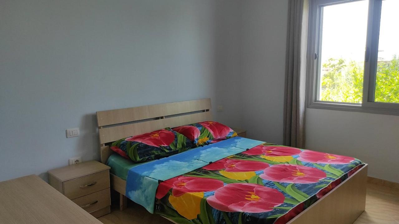 Guesthouse Isolde Vlorë Esterno foto